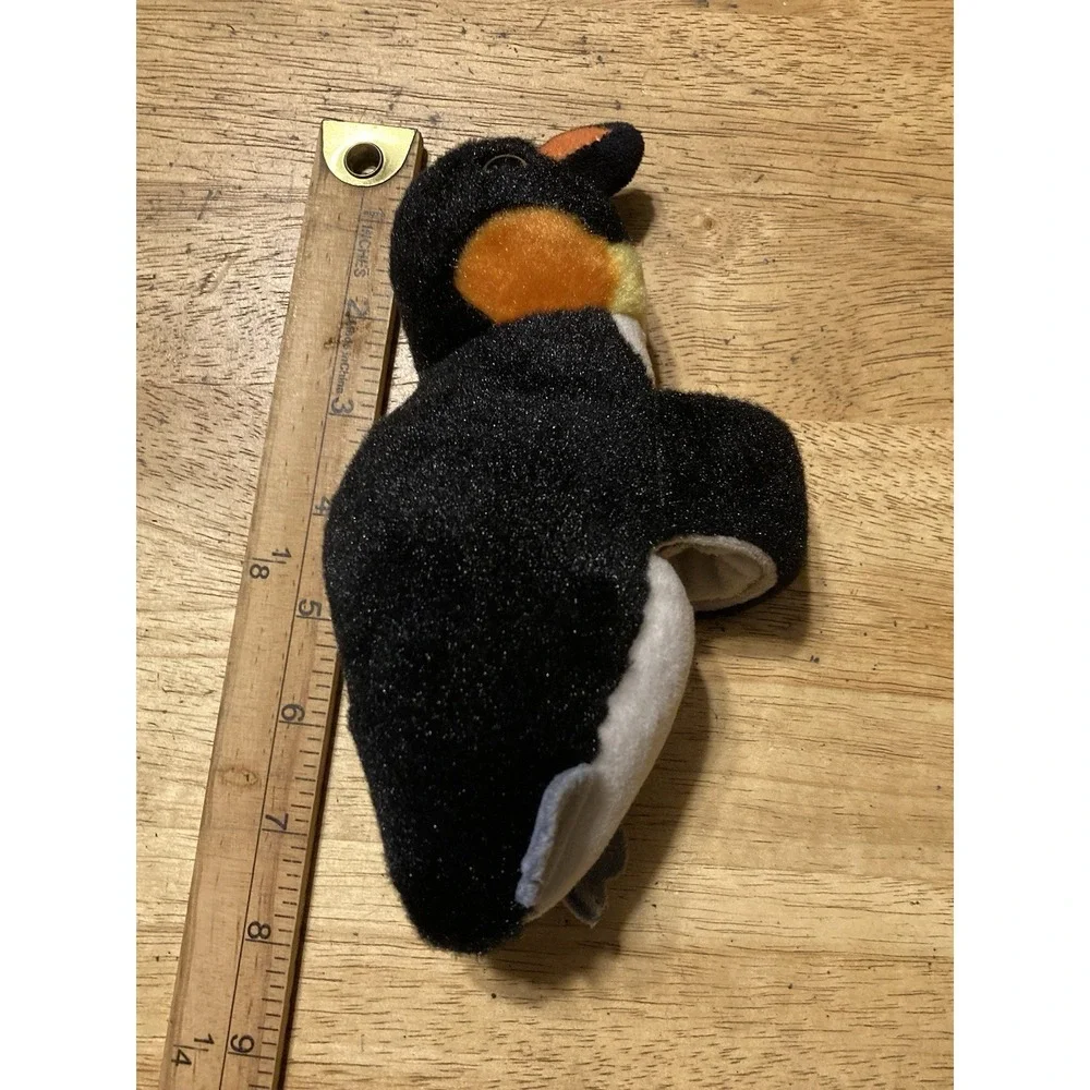 WILD REPUBLIC HUGGERS PENGUIN 7